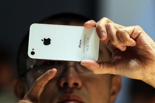 iPhone 4 White: Troppi problemi di produzione, forse non arriverà mai in commercio 1