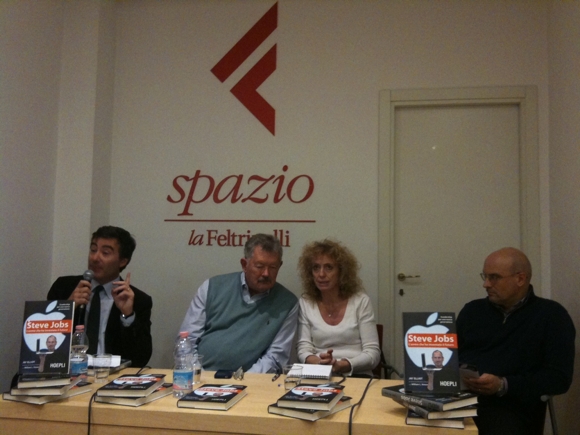 Presentazione del libro "Steve Jobs, l'uomo che ha inventato il futuro" Italiamac c'era 2