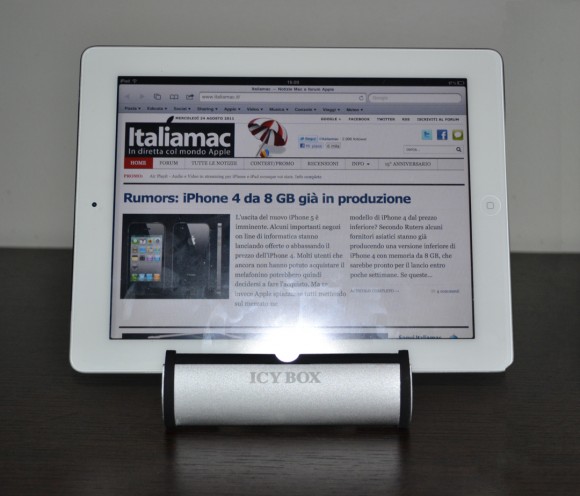 Icy Box IB-i002, un elegante stand per iPad 2