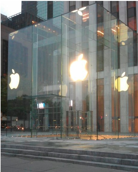 Il nuovo cubo dell'Apple Store nella 5 th Avenue viene finalmente svelato 1