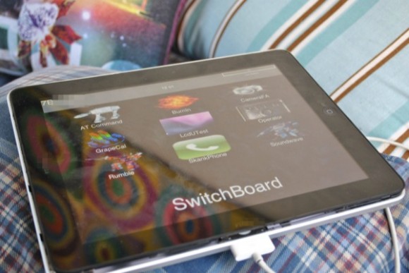 Un prototipo di un iPad con doppio connettore dock è stato venduto su eBay per 10.000 dollari 1