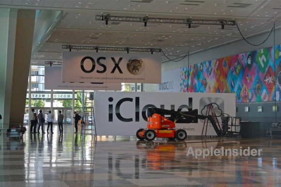 I banner al Moscone Center: iOS 6 con un logo tutto nuovo, OS X Mountain Lion e iCloud 3