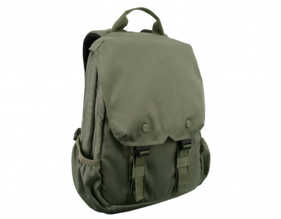 Revolution Small Backpack e Hood Medium Laptop Backpack, due zaini a confronto 2