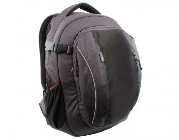 Revolution Small Backpack e Hood Medium Laptop Backpack, due zaini a confronto 1