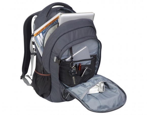 Revolution Small Backpack e Hood Medium Laptop Backpack, due zaini a confronto 3