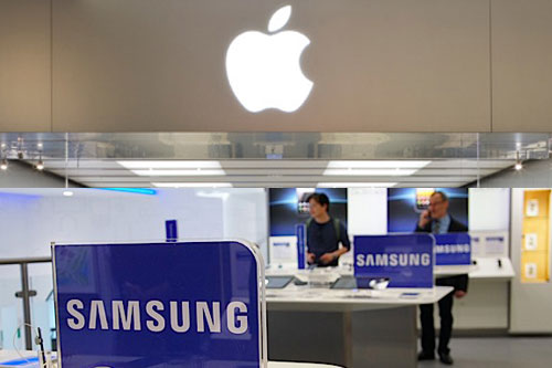 Samsung accusa Apple di abusare dei brevetti, come se la coreana non lo facesse. Google intanto se ne tiene fuori 1