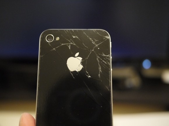 Apple "innocente" nella class action contro il vetro "troppo fragile" dell'iPhone 4 1
