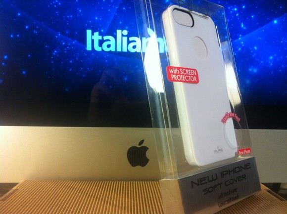 Cover iPhone 5 di Puro: Abbiamo provato la Clear e la Soft 5