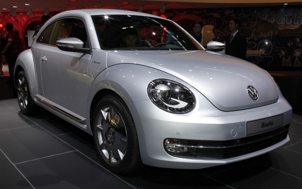 Volkswagen presenta iBeetle, l'auto a misura di iPhone 5 3