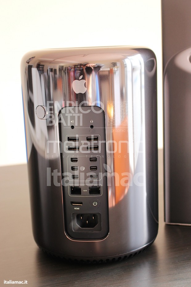 Apple-MacPro-Black-Italiamac-017