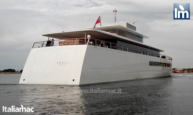 yatch-venus-steve-jobs-brindisi-16