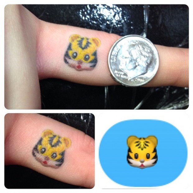 Emoji Tattoo - Lion