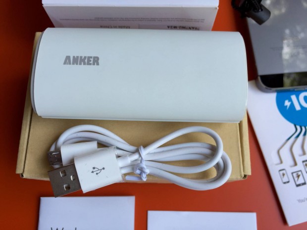 Anker4