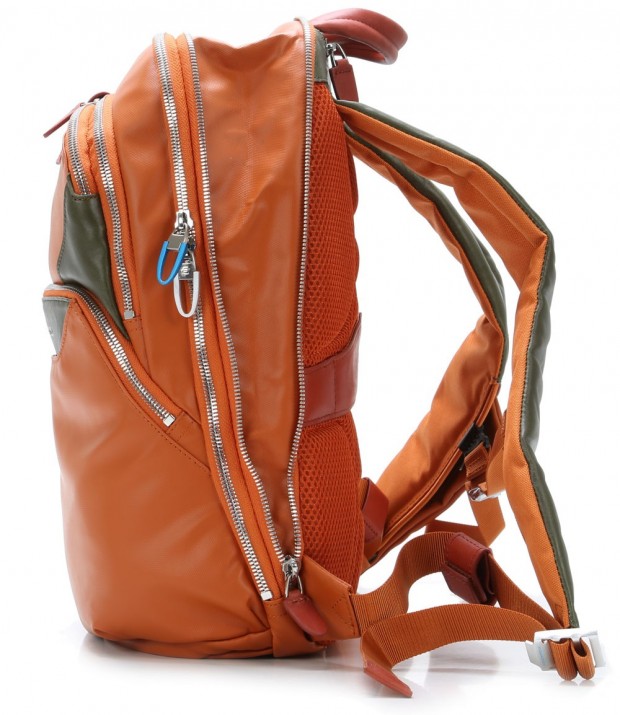 piquadro-coleos-12-laptop-backpack-ca2944os-ar (2)