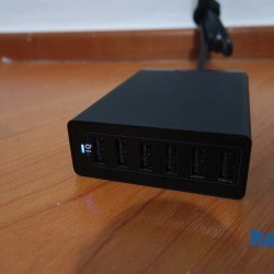 Anker, alimentatore a 6 porte USB da parete con Tecnologia PowerIQ 1