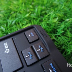 La tastiera per iPad Air che fa anche da smart cover 20