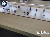 Foto di Apple Watch e nuovo MacBook all'Apple Store di Fort Lauderdale, Florida (USA) 11