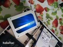 Foto istallazione SSD Crucial M500 su un MacBook Pro 10