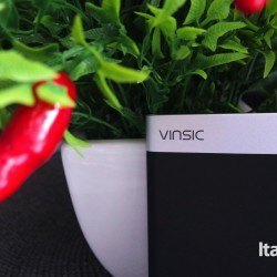 Vinsic Power Bank, batteria da 5.000 mAh ultra slim 8