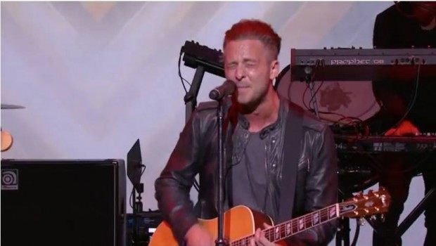 I OneRepublic suonano a sorpresa tre loro pezzi all'evento Apple 14