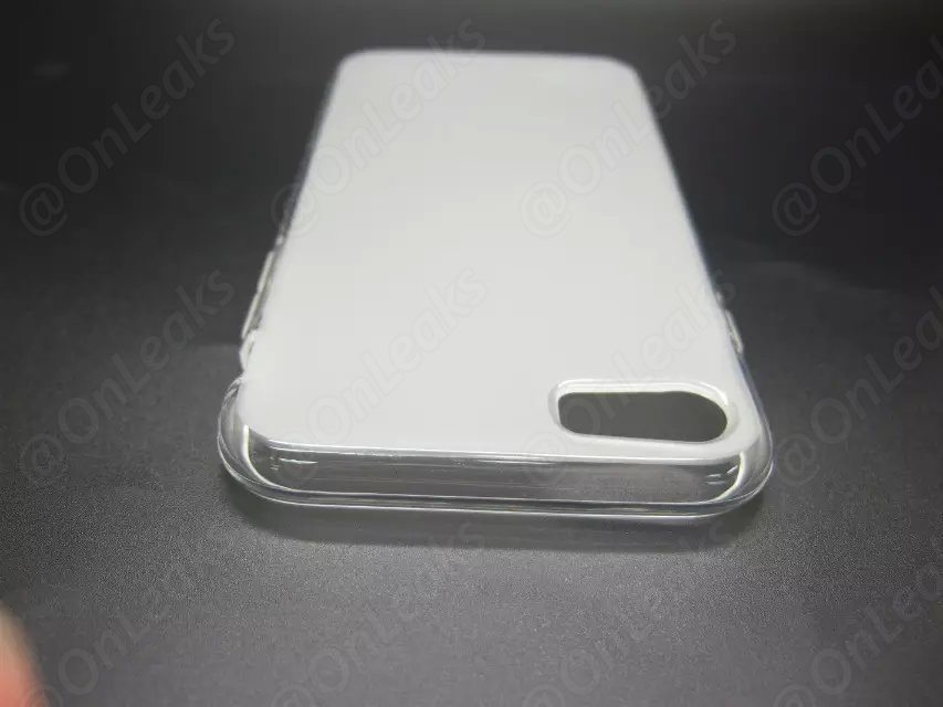 iPhone-7-case-Steve-Hemmerstoffer-image-003