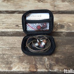 Ascoltare la musica sarà un piacere con le cuffie in legno In-Ear Dodocool 1