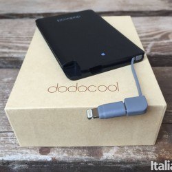 Power bank ultra sottile Dodocool da 2500mAh per iPhone 10