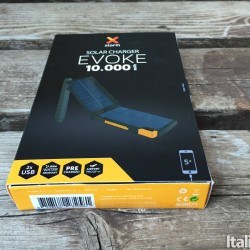 Evoke Solar Charger: Il caricabatterie con pannelli solari per tutti i dispositivi 2