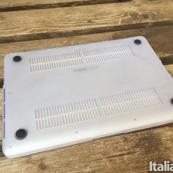 Clip On: Custodia per MacBook Pro 13" di Gecko Covers 5