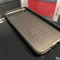 Sheath di Caudabe è la custodia che manterrà al sicuro il vostro iPhone 7 senza comprometterne lo spessore 3