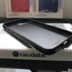 Synthesis di Caudabe: La custodia sottile e robusta per iPhone 7 4