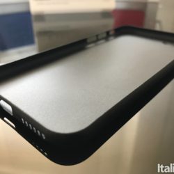 Veil XT di Caudabe: è la custodia quasi invisibile per iPhone 7 2