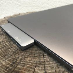 QacQoc: L'hub USB-C completo e compatto per i nuovi MacBook Pro 10
