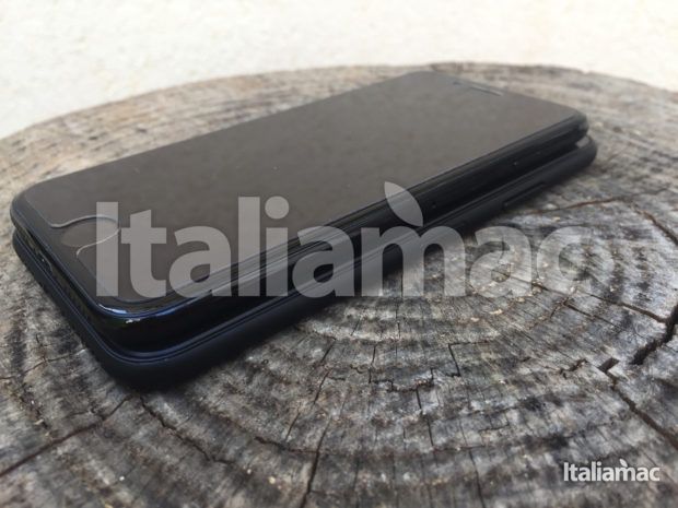Scoop! Italiamac vi mostra iPhone 8 in anteprima! Foto e video del prototipo. 21