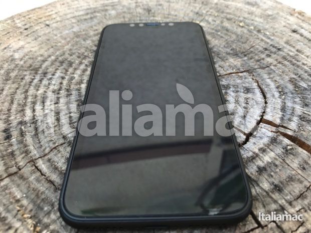 Scoop! Italiamac vi mostra iPhone 8 in anteprima! Foto e video del prototipo. 29