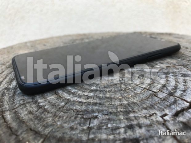 Scoop! Italiamac vi mostra iPhone 8 in anteprima! Foto e video del prototipo. 35