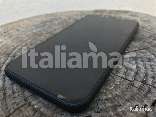 Scoop! Italiamac vi mostra iPhone 8 in anteprima! Foto e video del prototipo. 37