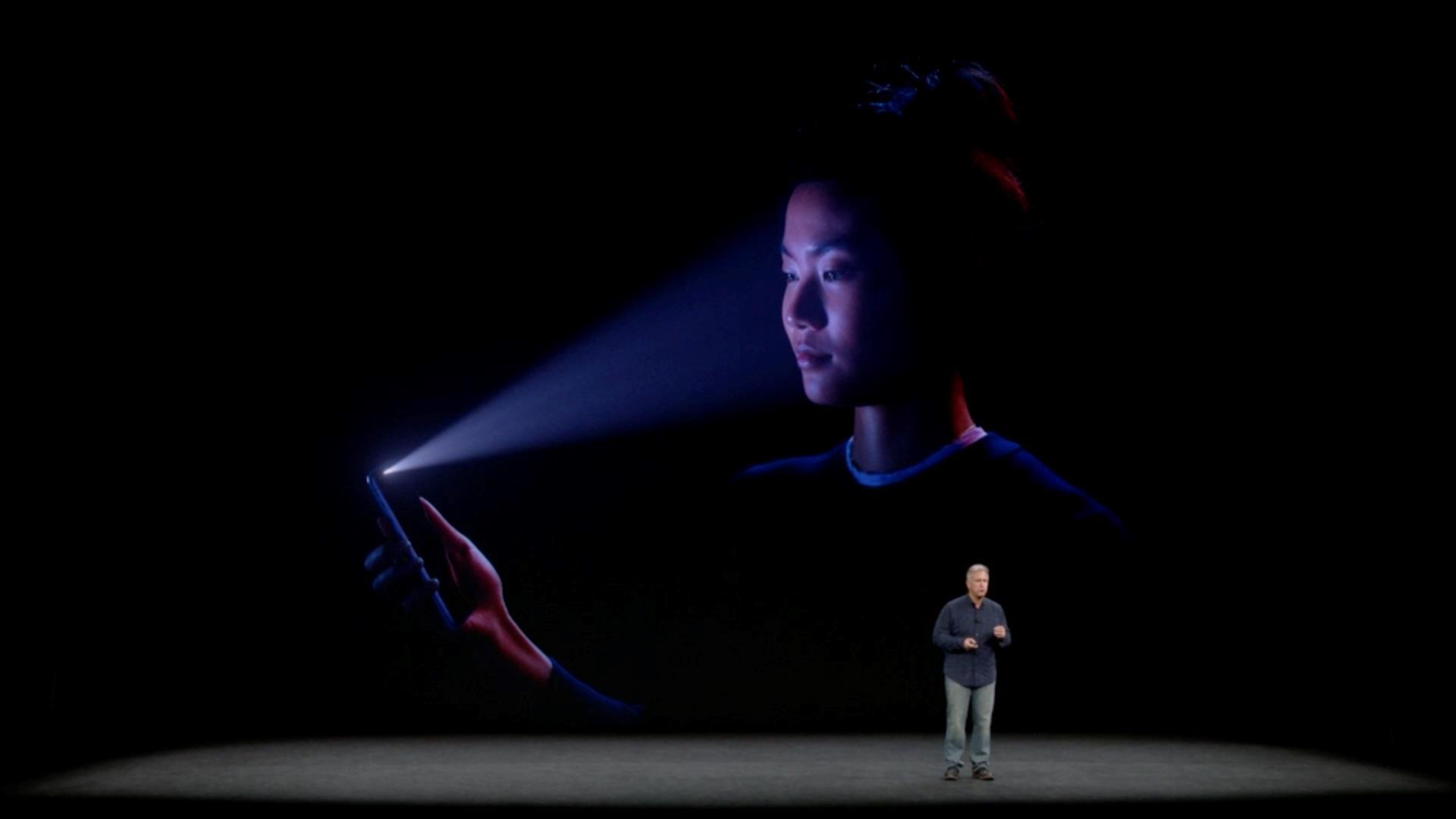 iPhone X è il nuovo gioiellino presentato da Apple 1