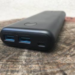 PowerCore II 20.000mAh: Powerbank capiente dalle dimensioni contenute 9