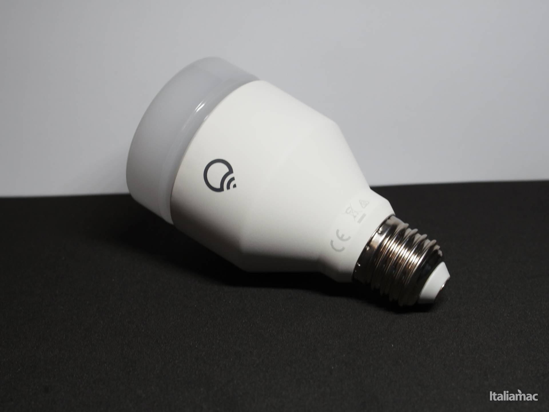 LIFX A60: La lampadina a LED da 75W compatibile con HomeKit 4
