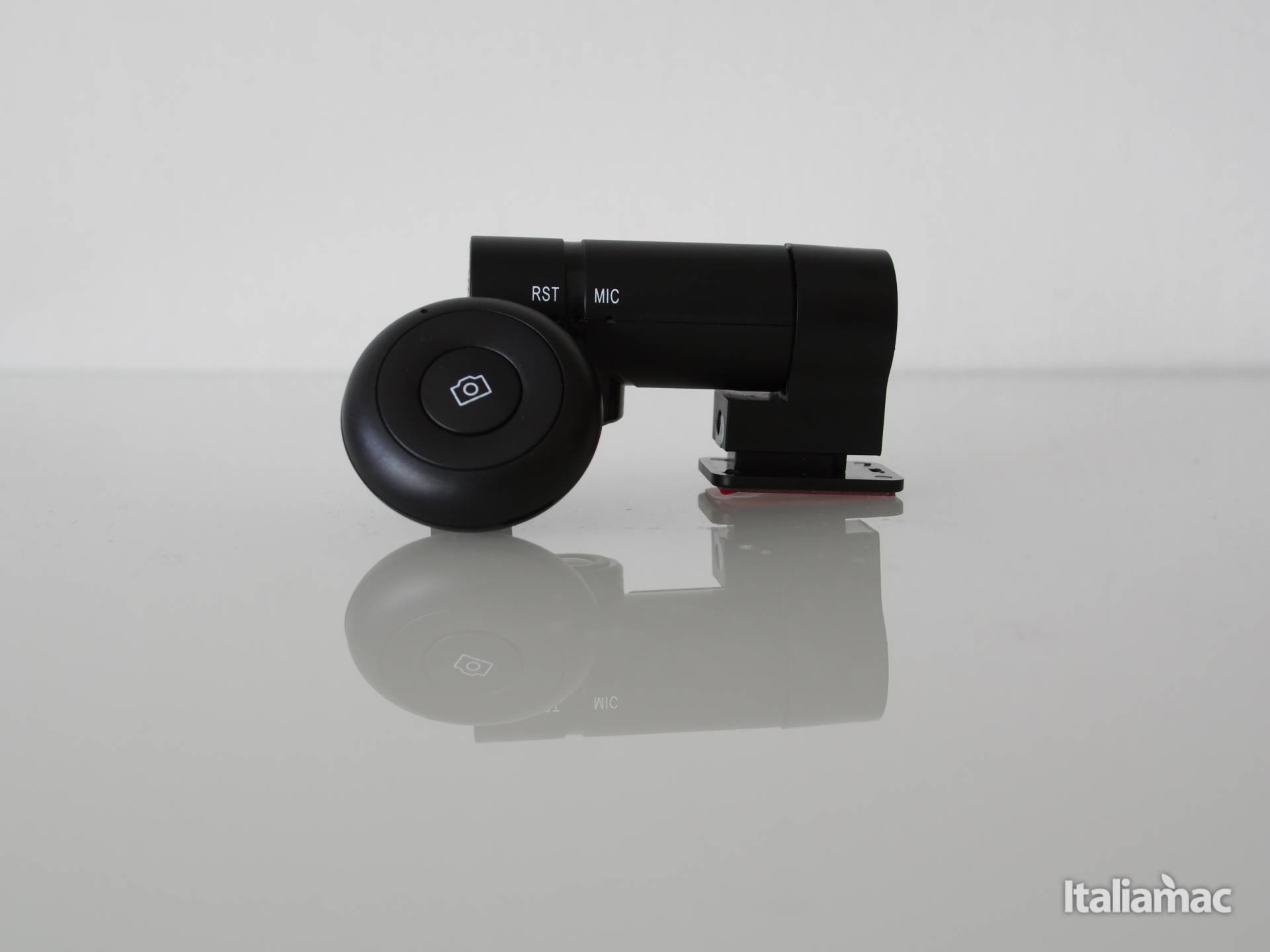 Wi-Fi Dash Cam: Telecamera per auto con controllo remoto da app 3