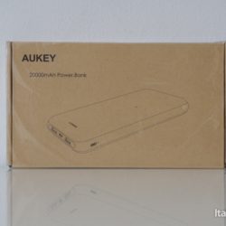 Aukey Powerbank da 20.000 mAh con ingresso Lightning 1