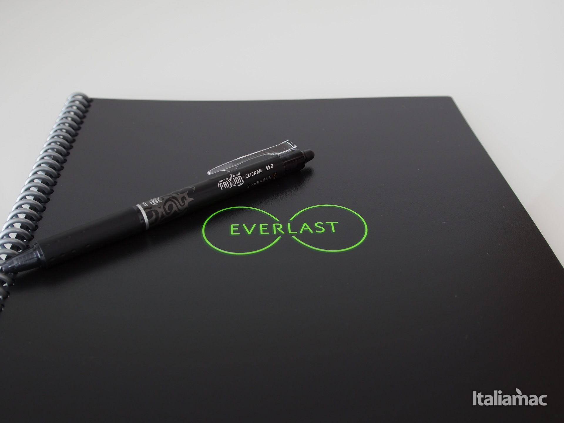 Rocketbook Everlast: Quando la carta incontra la tecnologia 1