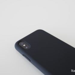 Recensione: Case, ricarica wireless e pellicola per iPhone X di Karapax 9