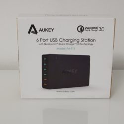 AUKEY caricabatterie da tavolo con 6 porte USB e ricarica rapida 1