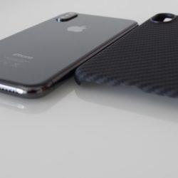 MagCase: Custodia per iPhone X realizzata con materiali aerospaziali 13