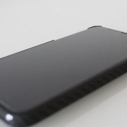 MagCase: Custodia per iPhone X realizzata con materiali aerospaziali 12