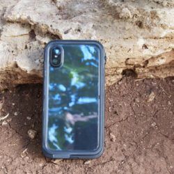 Catalyst: Il case impermeabile fino a 10 metri per iPhone X 4