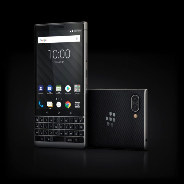 39 immagini del nuovo BlackBerry KEY2 disponibile in Italia dal 30 luglio 22