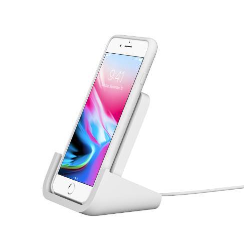 Logitech presenta Powered: il nuovo supporto wireless per ricaricare iPhone 4